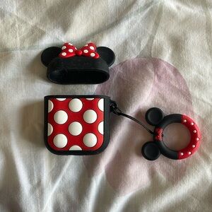 Minnie Mouse AirPods cover